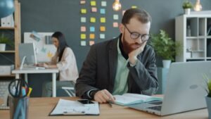 Estratégias Práticas para Combater a Procrastinação e Aumentar Seu Foco no Trabalho