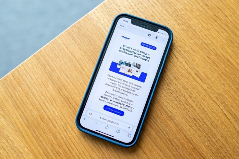Como transformar e-mails em tarefas acionáveis no Gmail e no Outlook com um clique: filtros, extensões e fluxos que evitam retrabalho