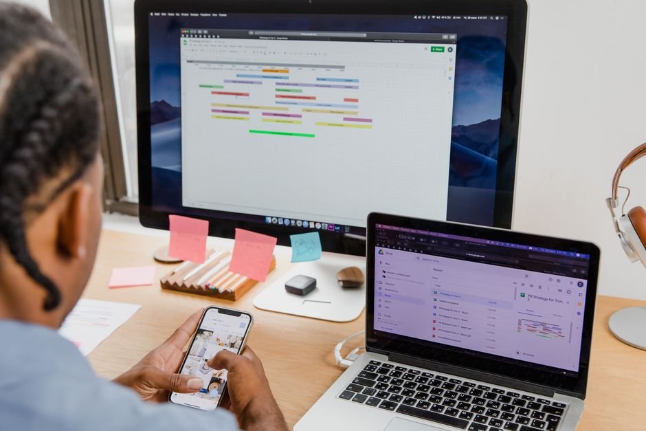 Como Utilizar Integradores de Aplicativos para Automatizar Suas Tarefas Diárias e Aumentar Sua Eficiência